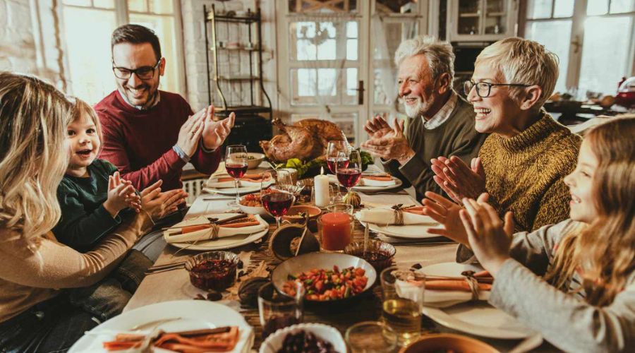 family celebrating thanksgiving